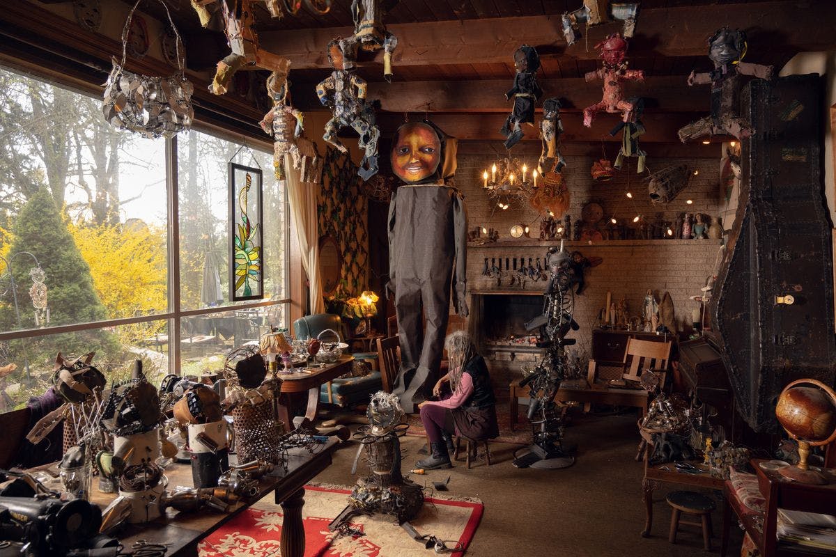 Interior of a room with tons of dolls and trinkets